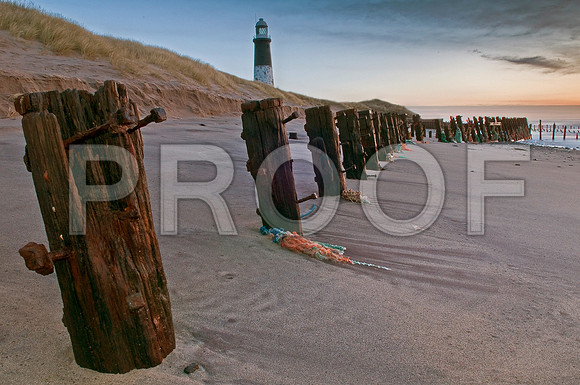 Spurnpoint Lighthouse at Dawn